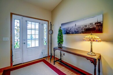 5240 Stoneman Dr, Fitchburg, WI 53711 - photo 2