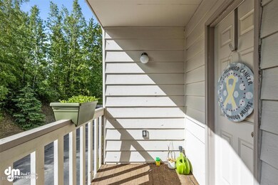02-Balcony-ELKO8807