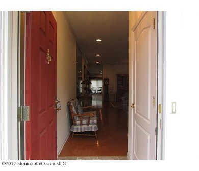 81 Freesia Ct, Holmdel, NJ 07733 - photo 3
