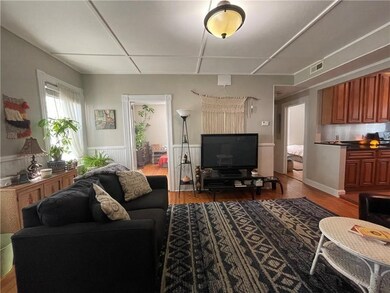 3 Bay View Ave unit 5, Bristol, RI 02809 - photo 2