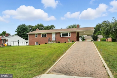 10725 E Crestview Ln, Laurel, MD 20723 - photo 4