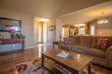 195 Neals Trail, Reeds Spring, MO 65737 - photo 4