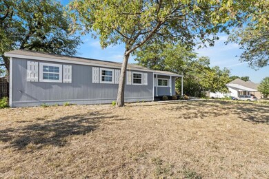 8419 Whitney Dr, Fort Worth, TX 76108 - photo 3