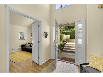 2936 Lakeview Blvd, Lake Oswego, OR 97035 - photo 7