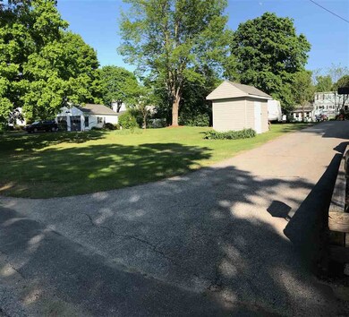 8 Harding St, Rochester, NH 03867 - photo 5