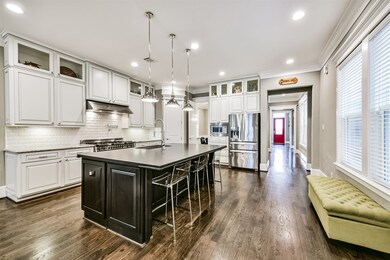 438 W 26th St, Houston, TX 77008 - photo 3