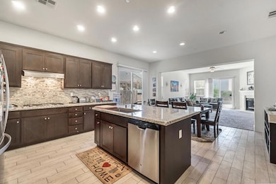 1732 Cobblefield Ln, Los Banos, CA 93635 - photo 5