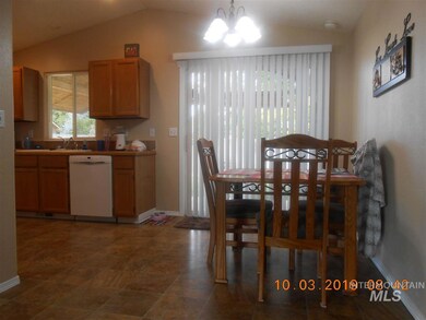 1403 Cattail St, Nampa, ID 83686 - photo 6
