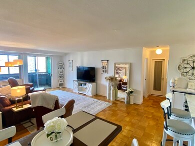 9 Hawthorne Place unit 15R, Boston, MA 02114 - photo 3