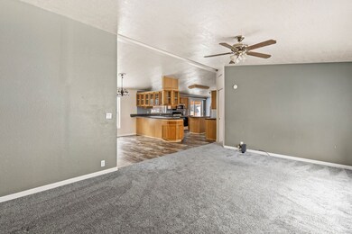 206 2nd Ave SW, Fairfield, MT 59436 - photo 6