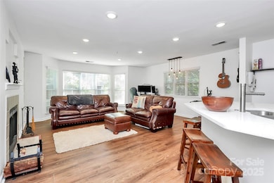 509 N Graham St unit 2A, Charlotte, NC 28202 - photo 3