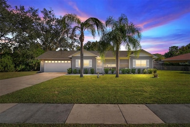 34220 Black Bass Cir, Fruitland Park, FL 34731 - photo 2