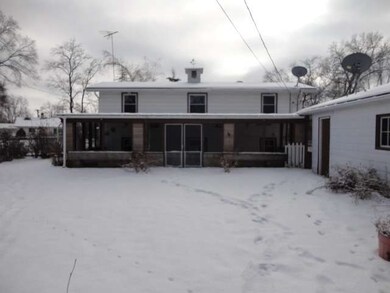 102 Siesta Rd, Carpentersville, IL 60110 - photo 2