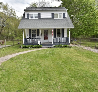 185 Myrtle St, Rockland, MA 02370 - photo 2