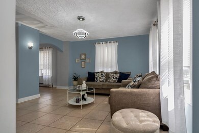 39 Myrtle St, Lawrence, MA 01841 - photo 5