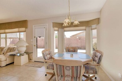 3757 Rolling Green Eat-in Kitchen View 2