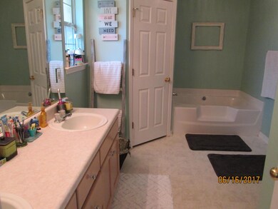 BRIZA DEL MAR MASTER BATH 6