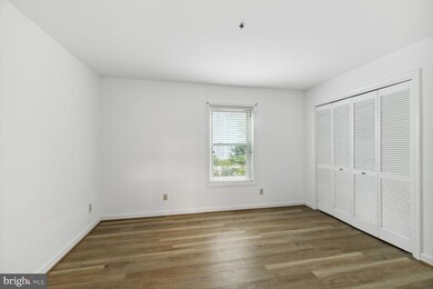 The Four Winds at Oakton unit 2-B7, Oakton, VA 22124 - photo 4