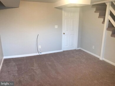 1124 Cooks Ln, Baltimore, MD 21229 - photo 7