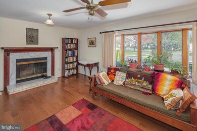 4400 Renn St, Rockville, MD 20853 - photo 2