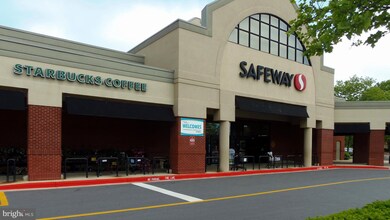 5719 Harpers Farm Rd unit C, Columbia, MD 21044 - photo 4