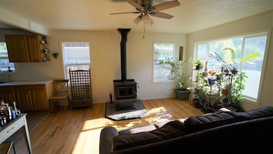 230 N Humbolt St, Canyon City, OR 97820 - photo 6