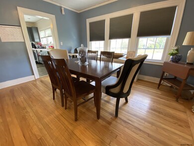 44 Barrows St, Albany, NY 12209 - photo 2