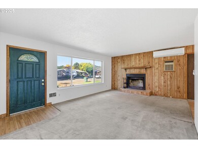 4759 Windemere St, Longview, WA 98632 - photo 2