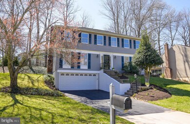 12015 Rosiers Branch Dr, Herndon, VA 20170 - photo 3