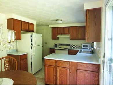 Kitchen The Chef of the Home will Enjoy Preparing 