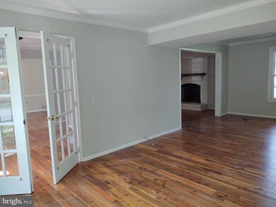 10312 Bristolwood Ct, Laurel, MD 20708 - photo 7