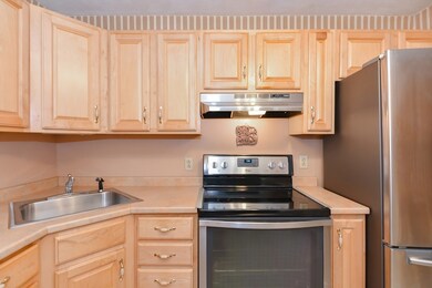 Milliken Hills Condominiums unit 6, Franklin, MA 02038 - photo 4