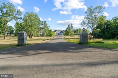 19952 Gleedsville Rd, Leesburg, VA 20175 - photo 2