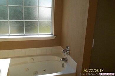 11609 S Forest Ct, Jenks, OK 74037 - photo 5