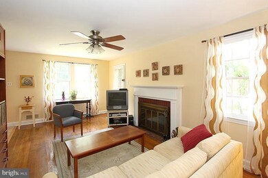 1400 Erskine St, Takoma Park, MD 20912 - photo 6