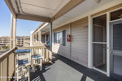 2306 W Ft MacOn Rd W unit 308 H, Atlantic Beach, NC 28512 - photo 2