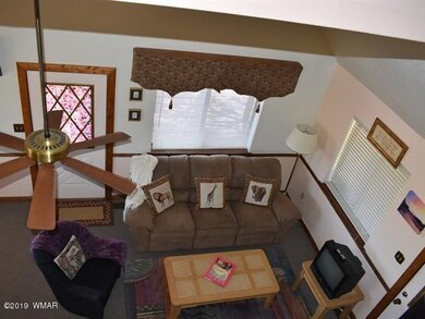 004_Living Room