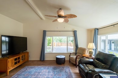 1049 N River Dr, Sweet Home, OR 97386 - photo 6