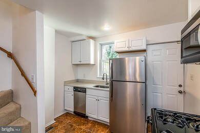 506 Wyeth St, Baltimore, MD 21230 - photo 2