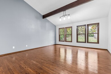 7709 N Gate Rd, Roscoe, IL 61073 - photo 5