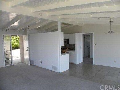 VAULTED AND BEAMED CEILINGS OPEN FLOOR CONCEPT
