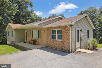 70 Mcewen Ln, Elverson, PA 19520 - photo 4