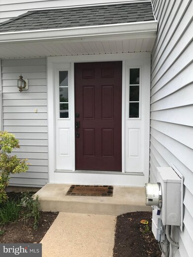 148 W Thomas Ct, Kennett Square, PA 19348 - photo 2