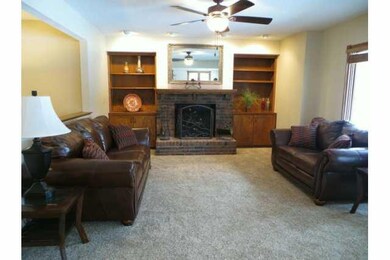 4418 Beaver Crest Dr, Des Moines, IA 50310 - photo 2