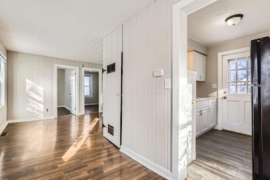 2950 Grasmere Ave, Columbus, OH 43224 - photo 4