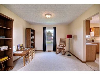 320 Nutmeg Ct, Circleville, OH 43113 - photo 5