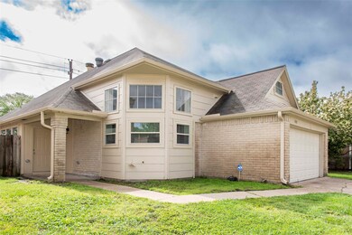 7418 Fountaincrest Dr, Houston, TX 77041 - photo 2