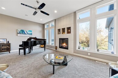 5586 Wild Rye Ct SE, Cedar Rapids, IA 52403 - photo 6