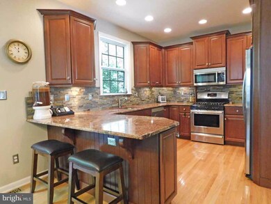 5 Tall Tree Ln, Langhorne, PA 19047 - photo 6