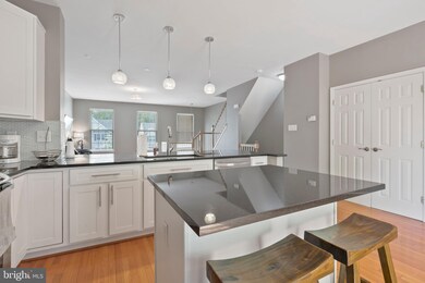 2561 Vireo Ct, Odenton, MD 21113 - photo 3